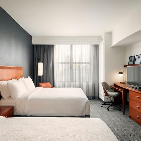 Hotel Courtyard By Marriott St. Petersburg Downtown Exterior foto