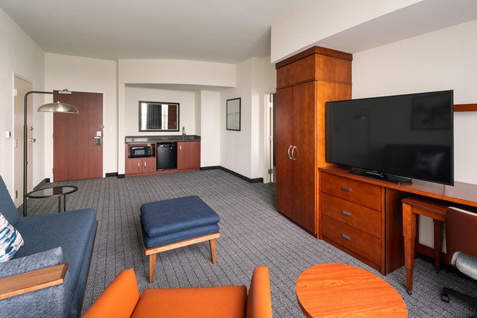 Hotel Courtyard By Marriott St. Petersburg Downtown Exterior foto