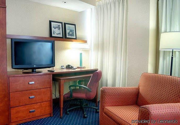 Hotel Courtyard By Marriott St. Petersburg Downtown Exterior foto