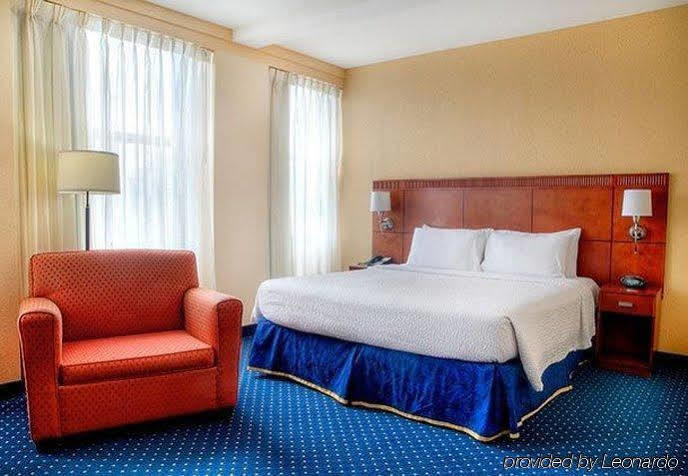 Hotel Courtyard By Marriott St. Petersburg Downtown Exterior foto